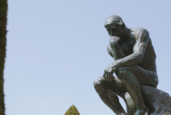 La statue de Rodin Le Penseur représentant la philosophie